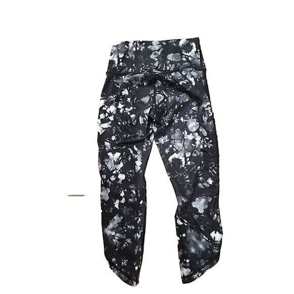 Lululemon Leggings Womens 4 Black White Capri Mesh Side Ruched Gym Yoga - Picture 4 of 7